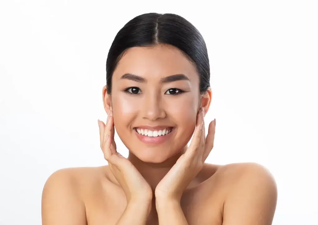 Natural-looking wrinkle relaxer results and refreshed facial aesthetics at Eternal MedSpa Sarasota
